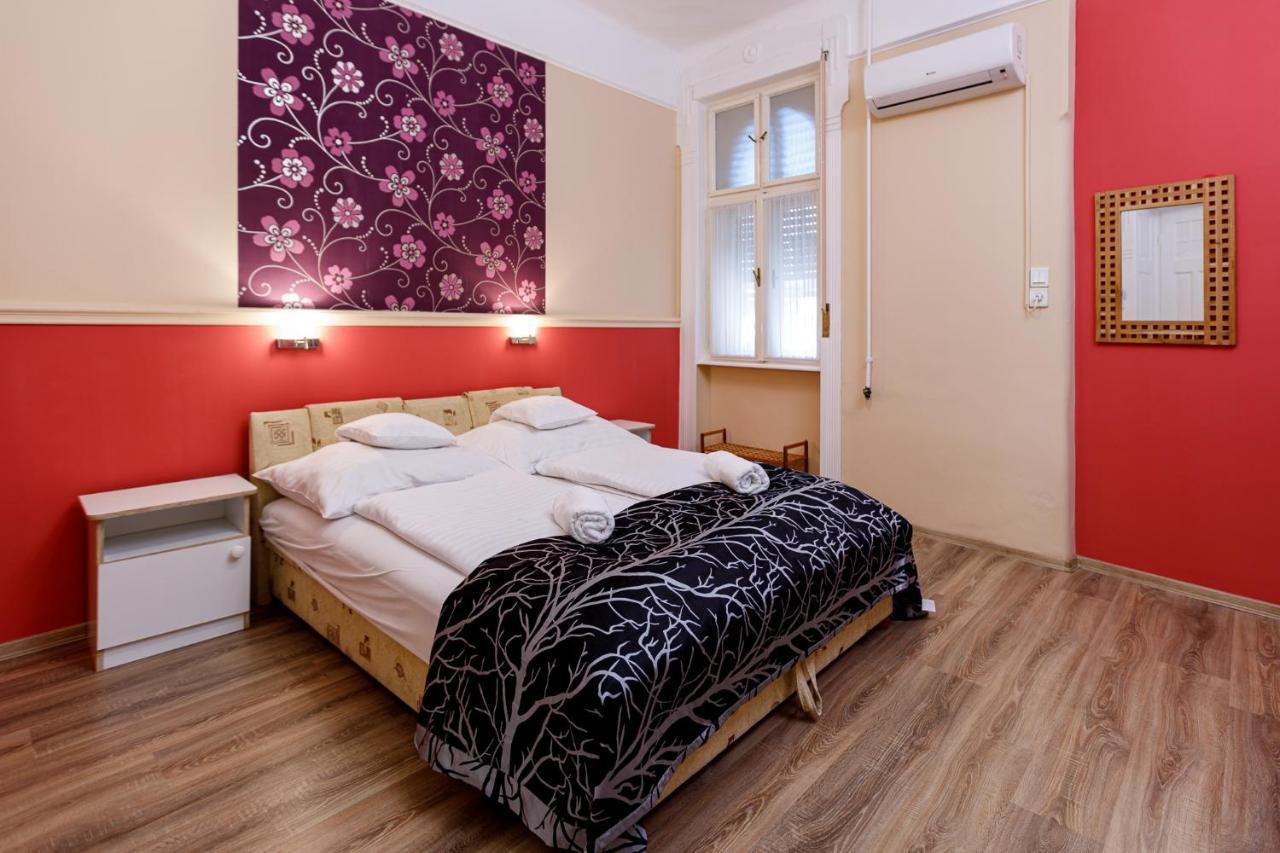 Central Apartman Gyula Ngoại thất bức ảnh
